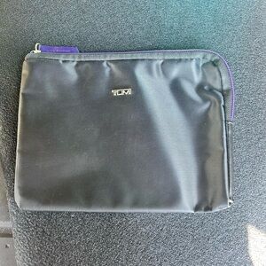 TUMI Black and Purple Pouch Tumi For Delta